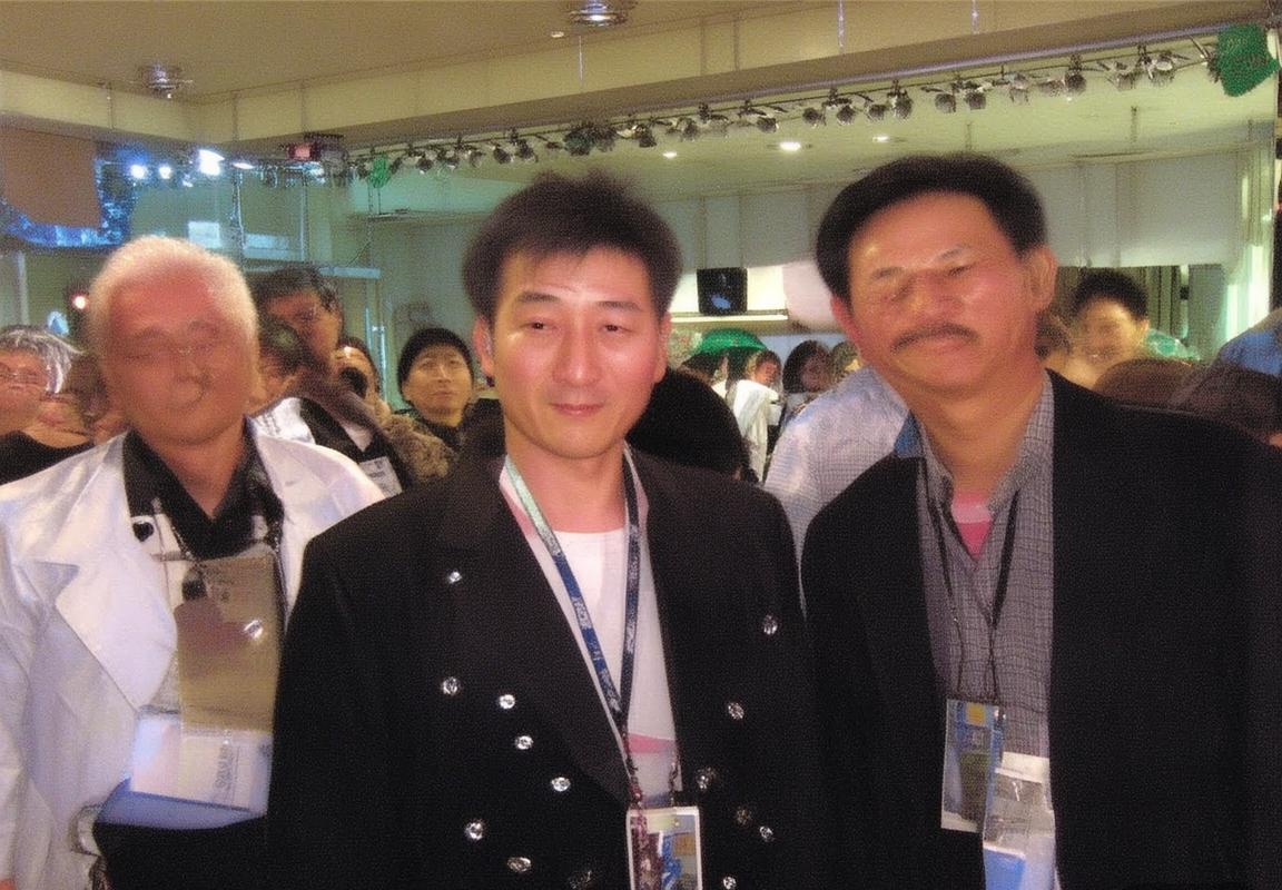 欧冠淘汰赛：巴塞罗那逆转晋级八强，拜仁慕尼黑轻松过关，切尔西失利前景堪忧